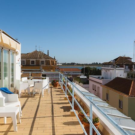 Villa Marquez Vila Real de Santo Antonio Exterior photo A typical balcony in Spain