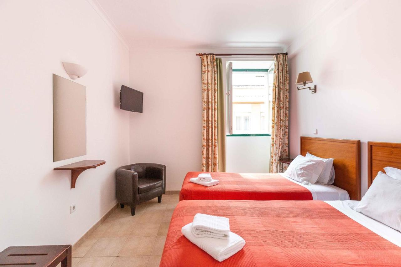 Villa Marquez Vila Real de Santo Antonio Exterior photo A typical hotel room