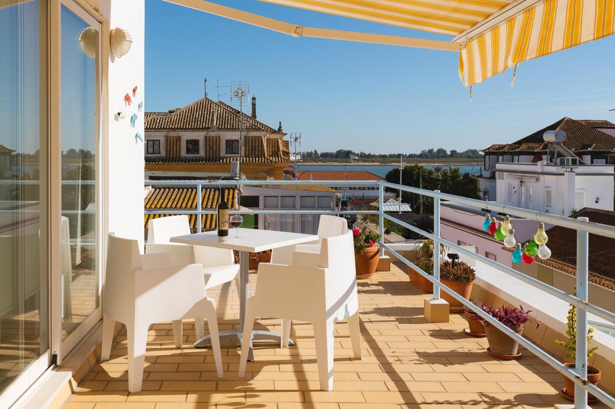 Villa Marquez Vila Real de Santo Antonio Exterior photo A balcony